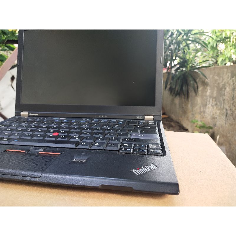 Leptop Lenovo Thinkpad X220 i5 Gen2 Ram 8/120GB SSD Super Murah