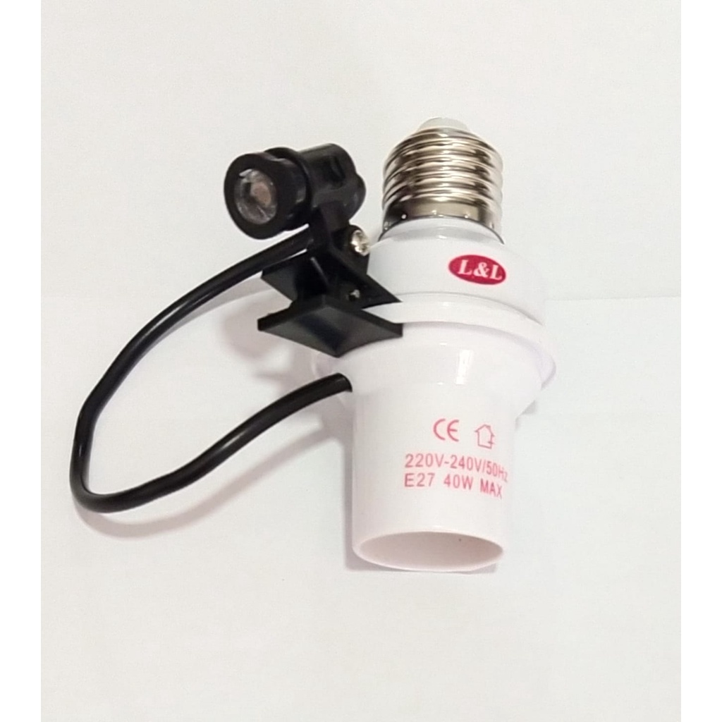 Fitting Lampu Otomatis L&amp;L Sensor Cahaya
