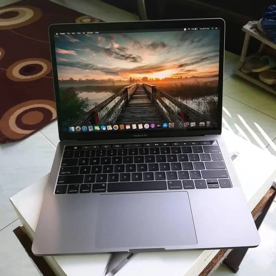 Laptop Macbook Pro Retina i5 RAM 8GB SSD 128GB bekas second
