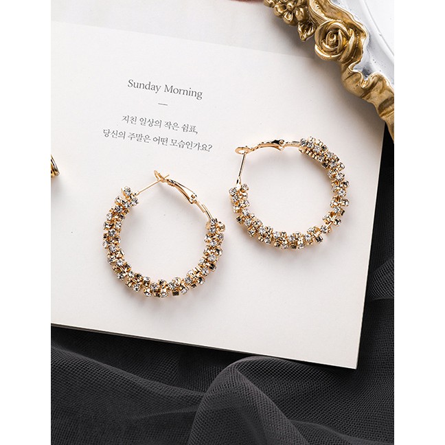 LRC Anting Tusuk Fashion A Gold Rhinestone Round Earrings D02429