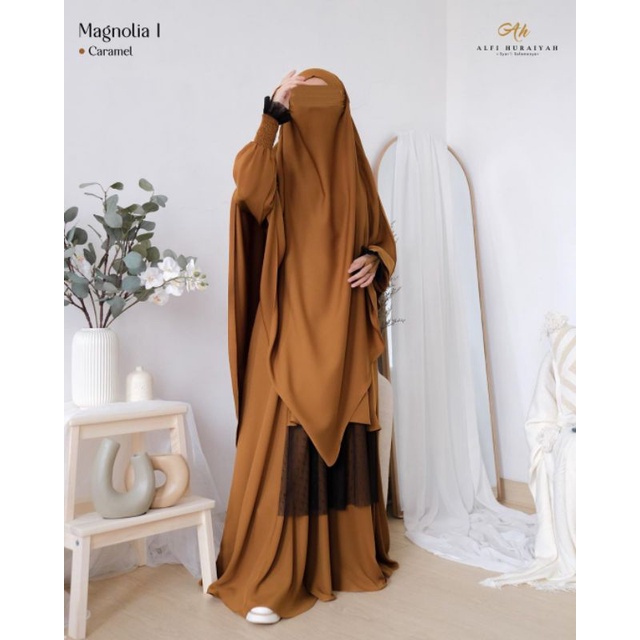 Set Magnolia I Series Gamis Khimar French Syari Polos by Alfi Huraiyah