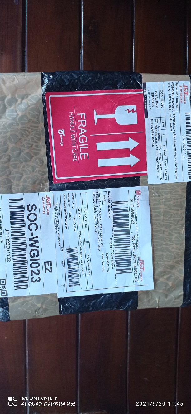 Teko Listrik Ceret Pemanas Air Listrik 2 Liter Merk Scarlett