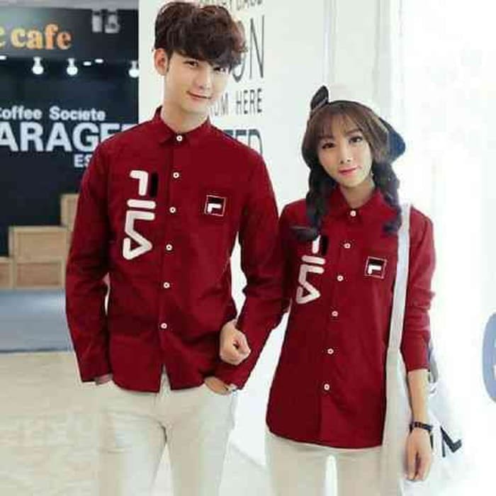 Kemeja Filla Couple Pria Wanita Terbaru Oke  [Cp Kemeja Fila Maroon LT] kemeja couple cotton maroon.