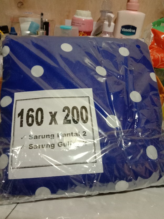 Sprei Homemade Karakter Motif Lucu Halus Adem Tidak Luntur Ukuran 120 160 180