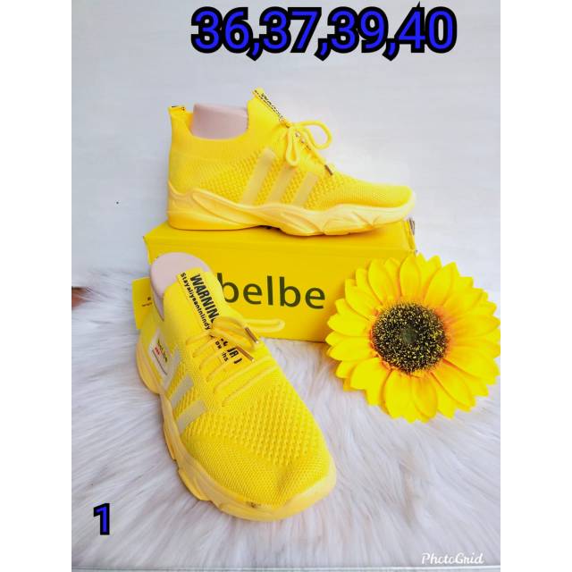 Sepatu cantik , sepatu rajut , sepatu sport belbe