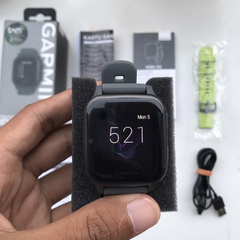 Jam Tangan Garmin Venu SQ Bekas (Garansi Aktif)