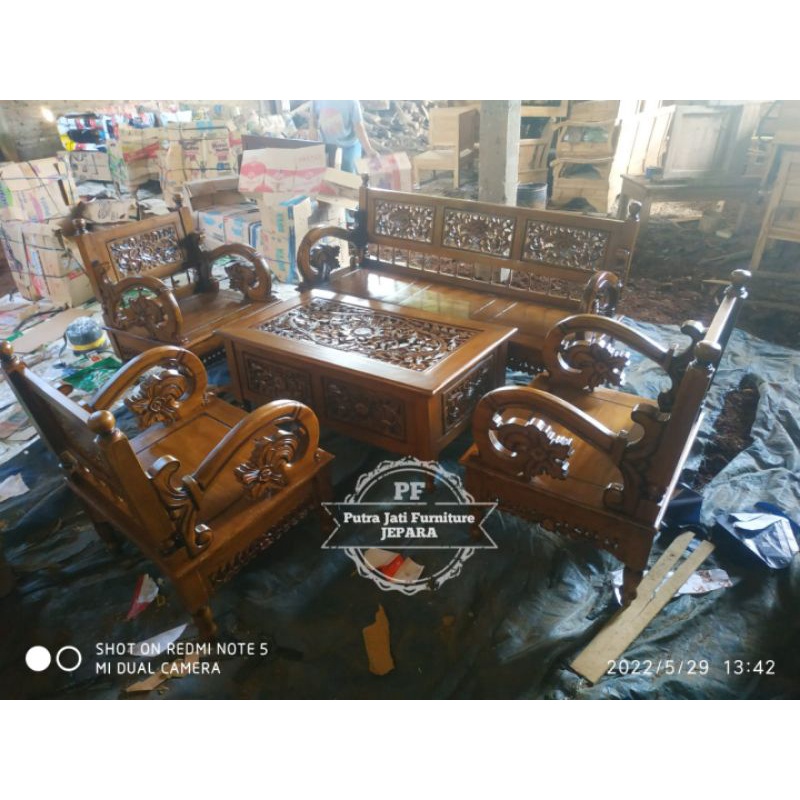 Meja Tamu Ruangan Kursi Tamu Rumah Kayu Jati Jepara