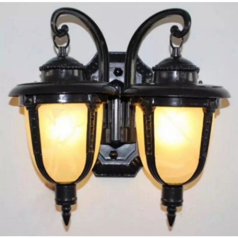 lampu hias outdoor/lampu dinding/lampu tempel klasik 2 cabang seri  1031 2/S