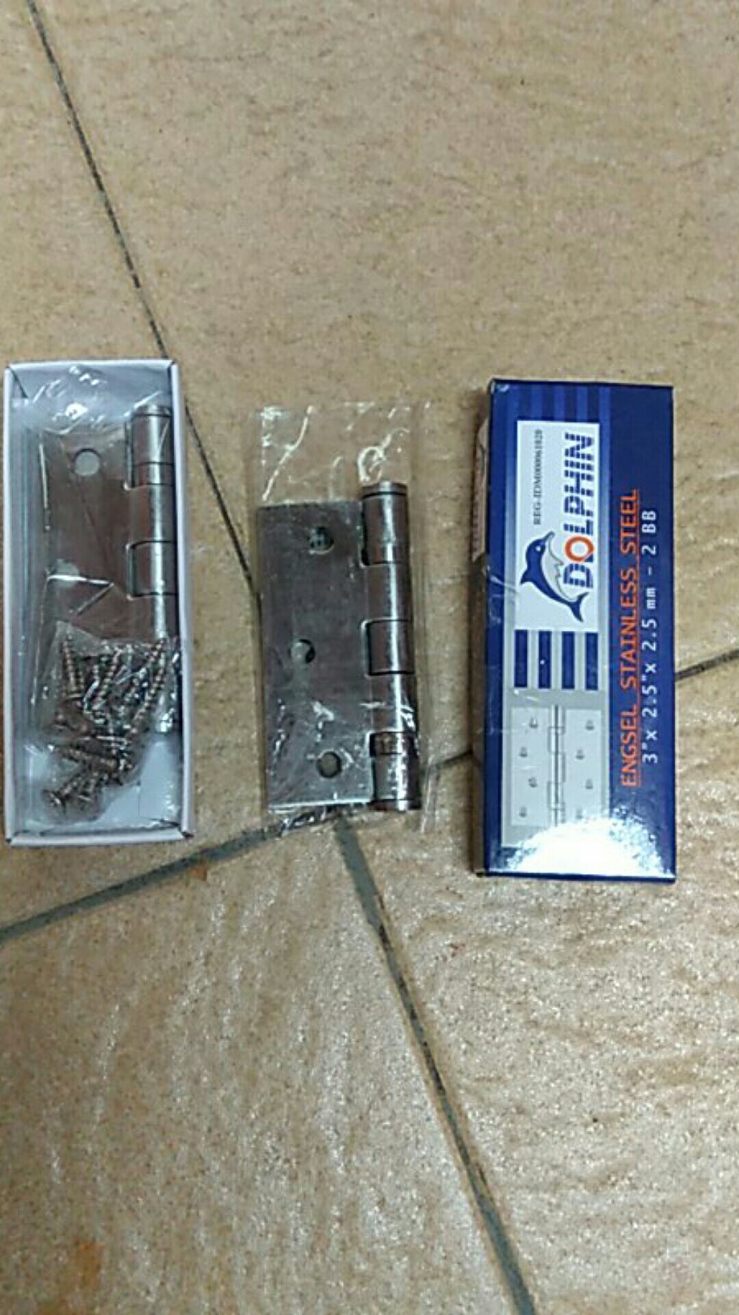 Engsel Jendela Stainless Merk Dolphin Ukuran 3 X 2.5