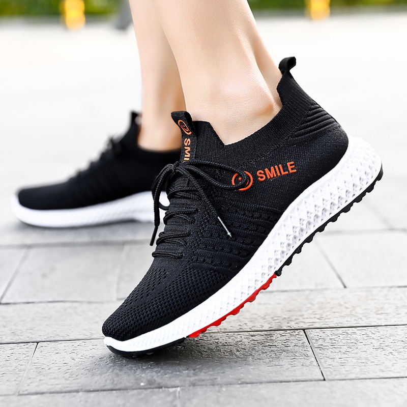 QINGSHUI Sepatu Wanita.Sepatu Wanita Terbaru Fashion.Paling Populer Sepatu Wanita Sneakers.Sepatu Lari Wanita Yang Nyaman Dan Bernapas Sepatu Wanita