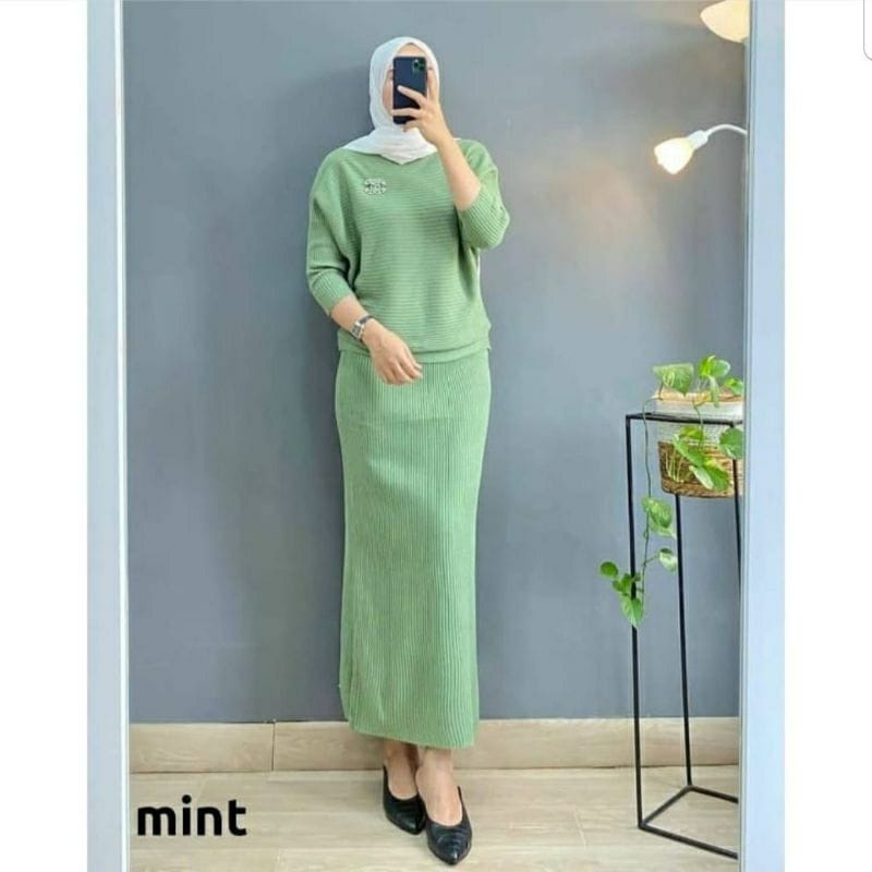 Stelan blouse rajut batwing+Rok rajut / one set baju rajut terbaru