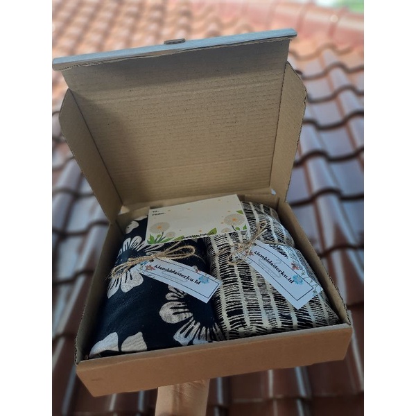 HAMPERS / HAMPERS ULANG TAHUN / HAMPERS PERNIKAHAN / HAMPERS MURAH / PACKAGING BOX / GIFT BOX