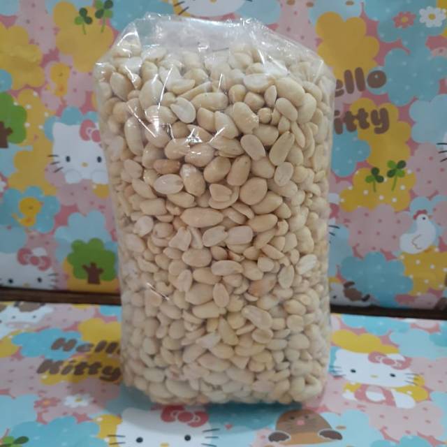 

Kacang kupas