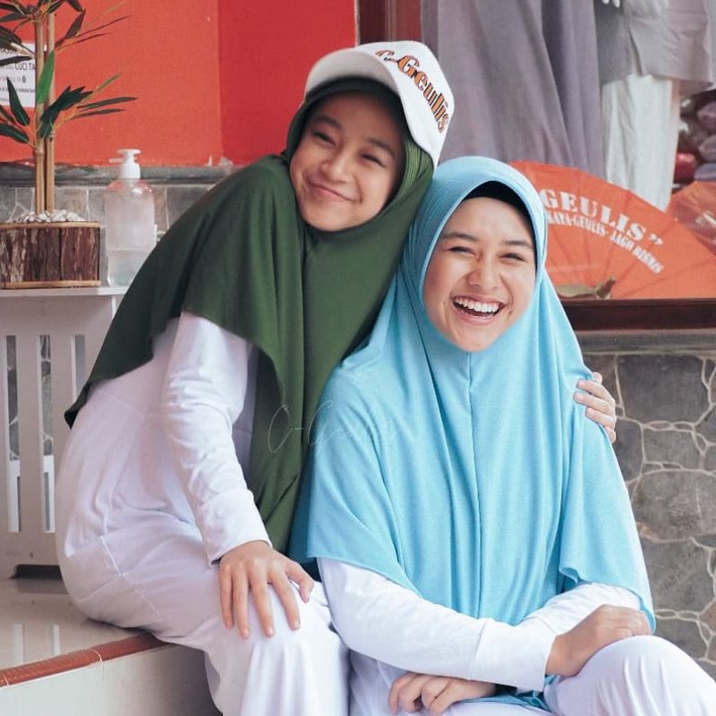Hijab Instan Bergo Spandek Daily Hijab C-Geulis