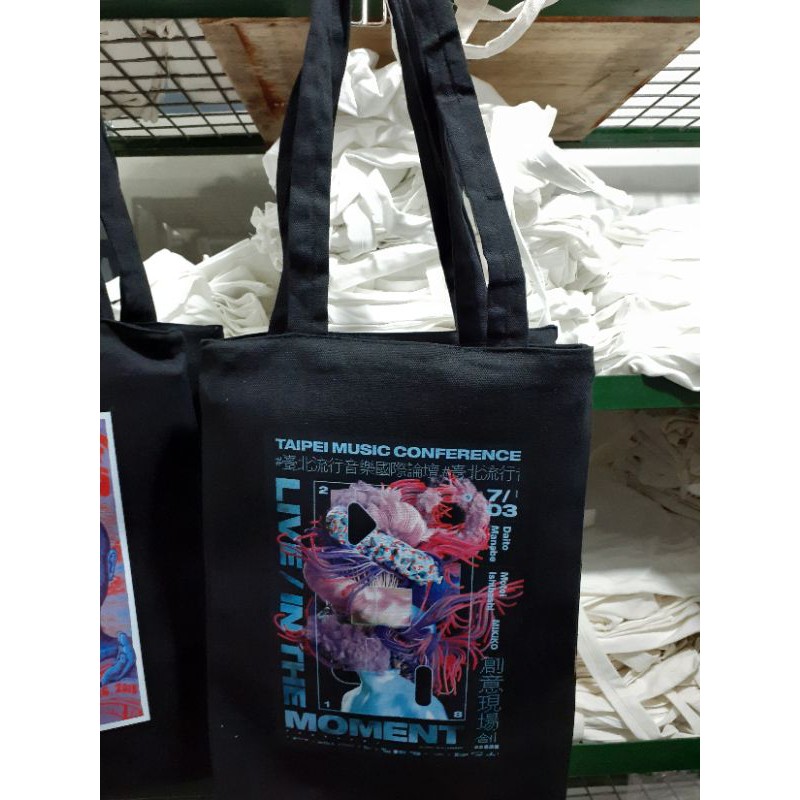 TOTE BAG KANVAS HITAM BISA CUSTOM SATUAN UKURAN 30X40