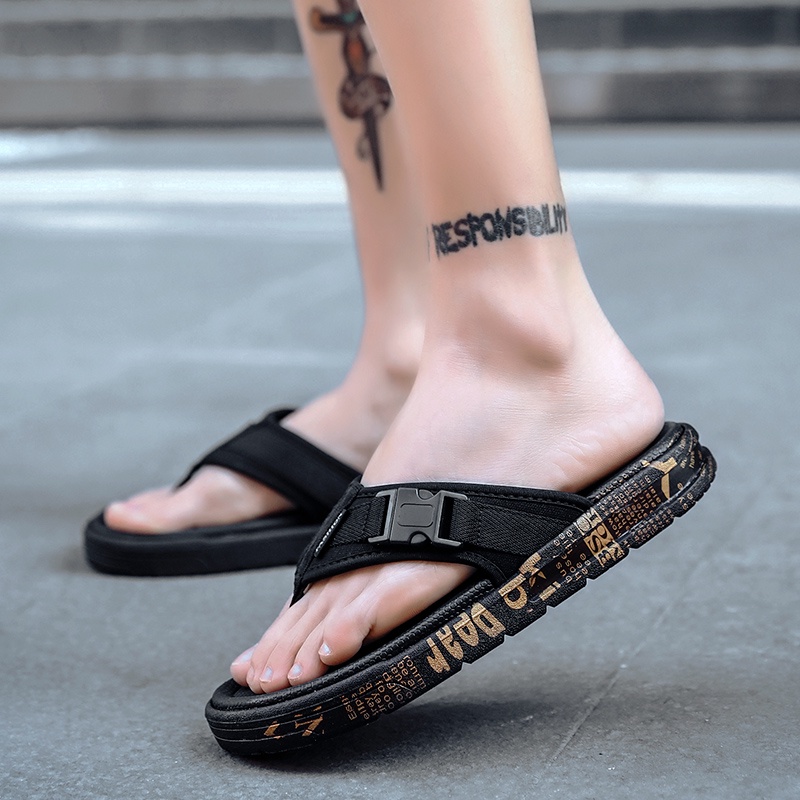 （ Kirim Hari ini + COD )  Sandal Karet Anak Laki-Laki Modern Sandal Kasual Luar Ruangan Pria Sandal Pria Wanita Sandal Jepit Jelly Pria Terbaru Sandal Pria Sandal Fashion Pria Dewasa Sendal Pria 100%Import Fashion Sport High Quality