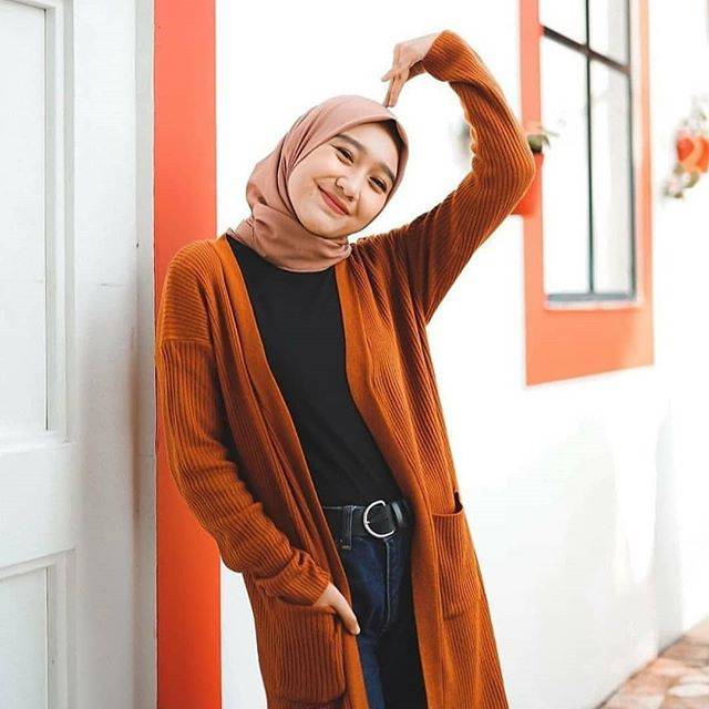CARDI VEGA / CARDIGAN RAJUT / CARDIGAN MURAH / KARDIGAN RAJUT / KARDIGAN / SWEATER RAJUT / KARDIGAN / LONG CARDI / LONG CARDY BELLE / LONG CARDIGAN RAJUT WANITA HALUS / BELLE OVERSIZE / CARDIGAN BELLE / KNITWEAR / ATASAN WANITA / BELLE CARDY OVERSIZE