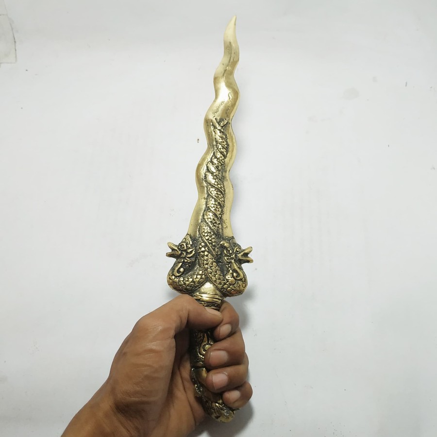 Pusaka Kris Naga Temanten ( Naga Kembar ) Istimewa Handel Ukiran Singa Bahan Kuningan Antik