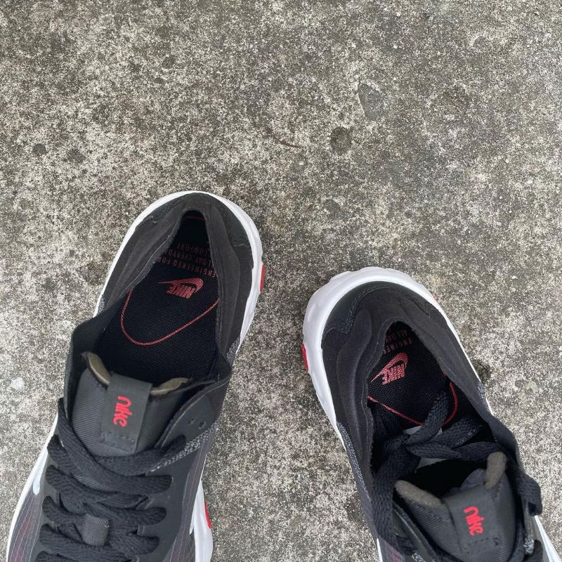 black renew lucent 2 trainers