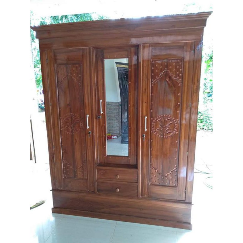 LEMARI JATI 3 PINTU