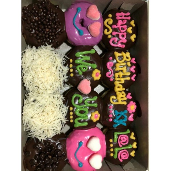 

Donat hias empuk topping