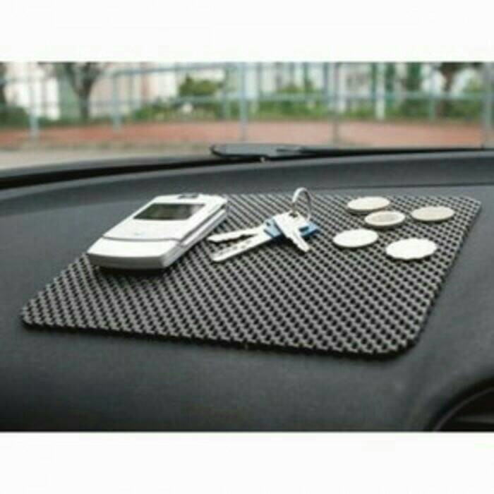 Anti Slip Antislip Dashmat Tatakan Dashboard Mobil