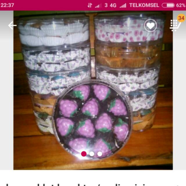 

Coklat praline isi bluebery toples 1/4