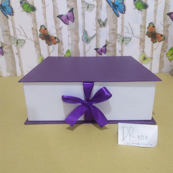 

(TERLARIS) Box Pita | Kotak kado | Giftbox | Hampers | Paperbag | Seserahan - Putih
