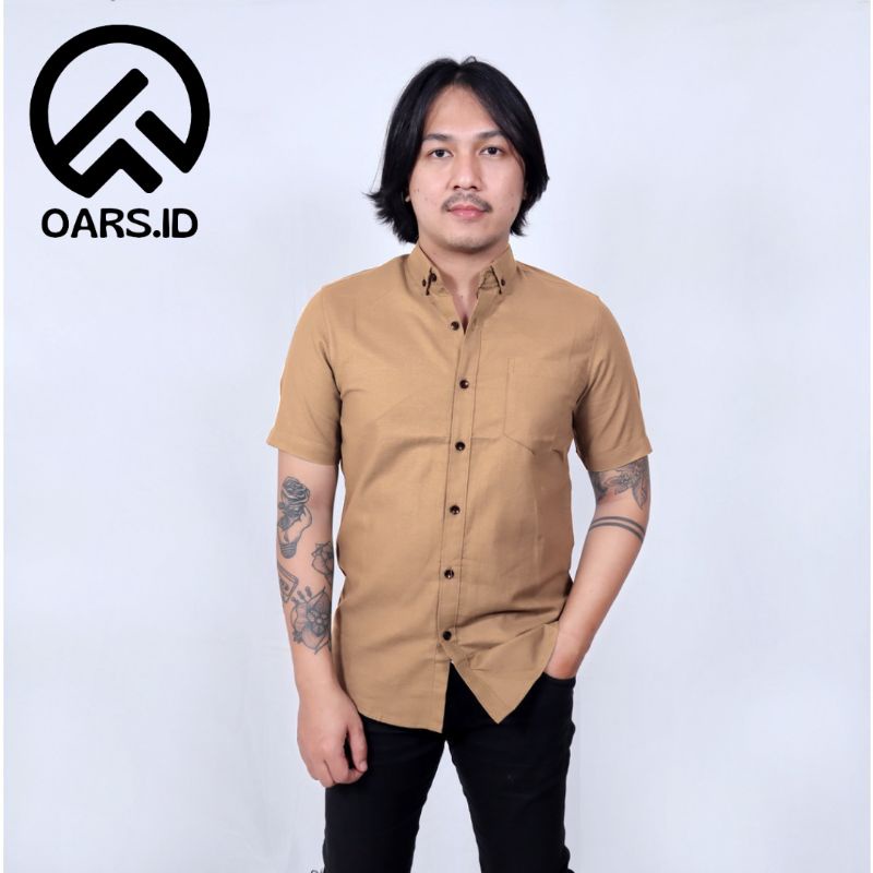 kemeja polos pria lengan pendek kemeja pendek pria polos pakaian pria polos lengan pendek kemeja kantor kasual casual formal kerja slim fit hem pria polos kemeja murah kemeja polos hitam merah maroon hijau army putih navy dongker coksu tosca