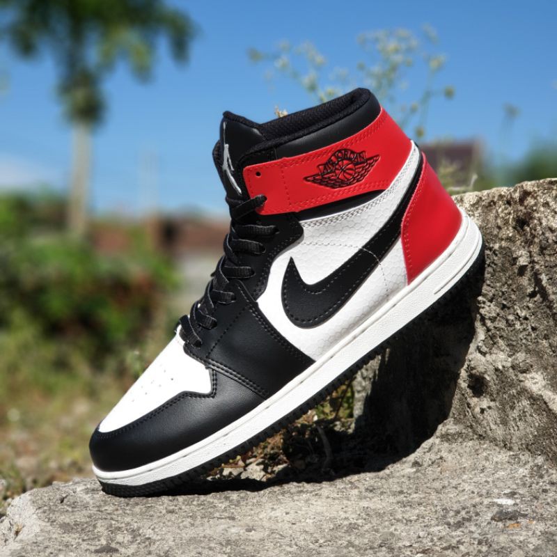 Sepatu Nike Air Jordan Retro Basket 