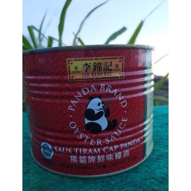 

Saus Tiram Cap Panda Lee Kum Kee LKK Oyster Sauce Kaleng 2,2 Kg Halal Free Bubble Wrap daan Dus Tebal