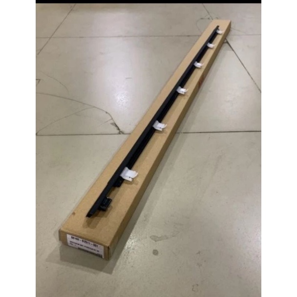 Pelipit Kaca Depan Luar Avanza All New 2012 - 2018