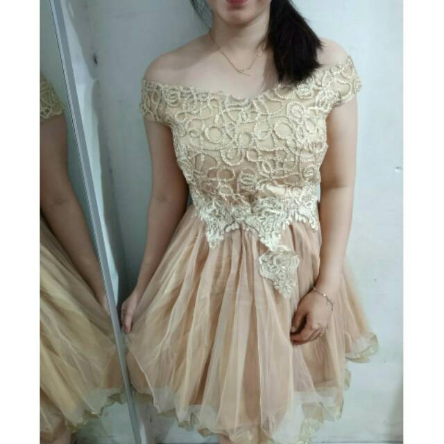 Gaun Pesta Dress Pesta Gaun Natal Dress Natal Putih Dress Imlek Merah