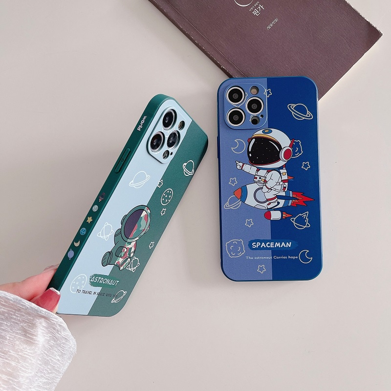 Case Pelindung Lensa Warna Blok Desain Astronot Untuk iPhone 11 12 13 Pro MAX X XR XS MAX 7 8 Plus