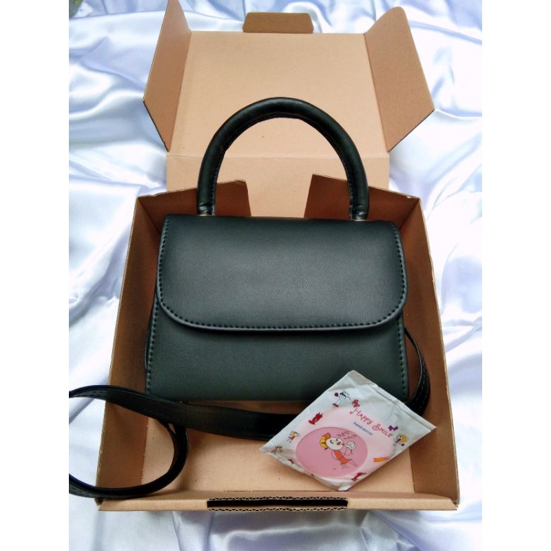 

TAS CANTIK EDISI LEBARAN