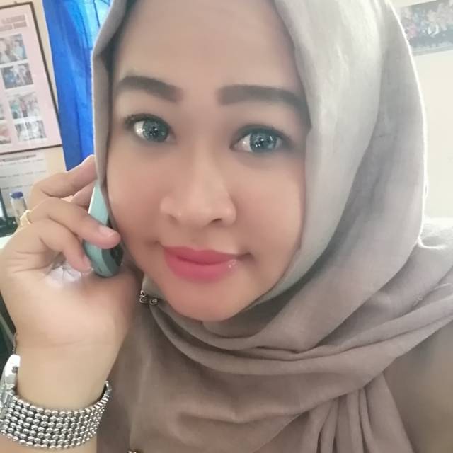dhiyah_1982