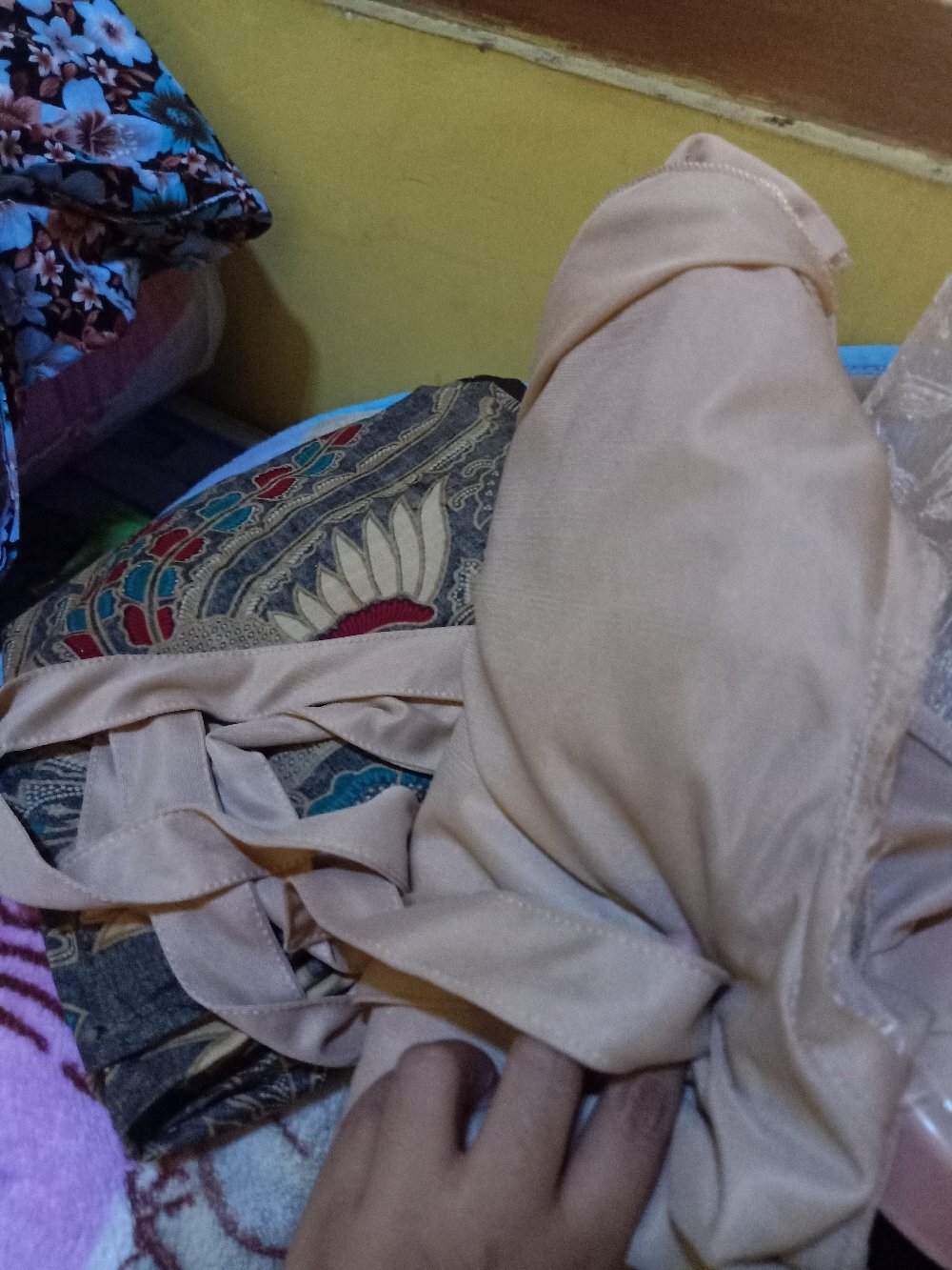 Maura Couple - Sania Ruffle Batik Couple Ori Ndoro Jowi Dnt Garansi Termurah Shopee - Couple Adelia