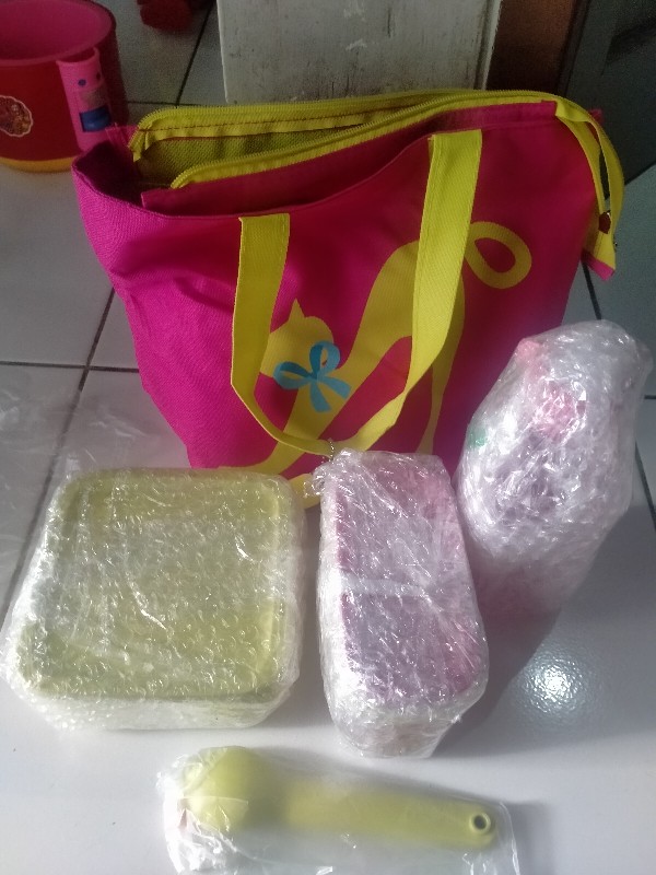 Cosmo Lady Set (bekal Makan) Tupwr