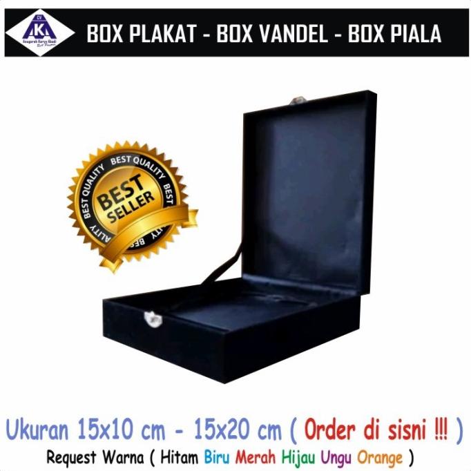 

[COD] BOX PLAKAT BLUDRU BOX VANDEL BAHAN BLUDRU [COD]