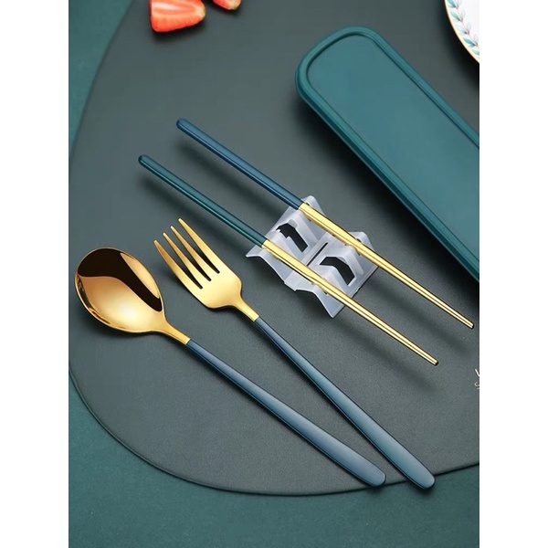 SET ALAT MAKAN KOREA GOLD &amp; SILVER DENGAN BOX PREMIUM QUALITY / SET SENDOK GARPU SUMPIT KOREA /  ALAT MAKAN TRAVEL SET 3IN1 BOX STAINLESS / SENDOK SET / GARPU SET / SUMPIT SET / ALAT MAKAN SET / SPOON FORK CHOPSTICKS SET / CUTLERY SET