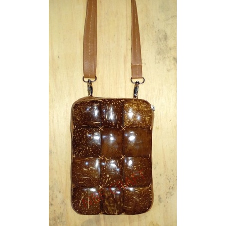 TAS Selempang mini batok kelapa