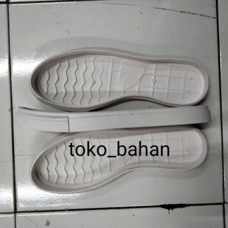 outsole alas sepatu sneakers model converse wanita ( TA )