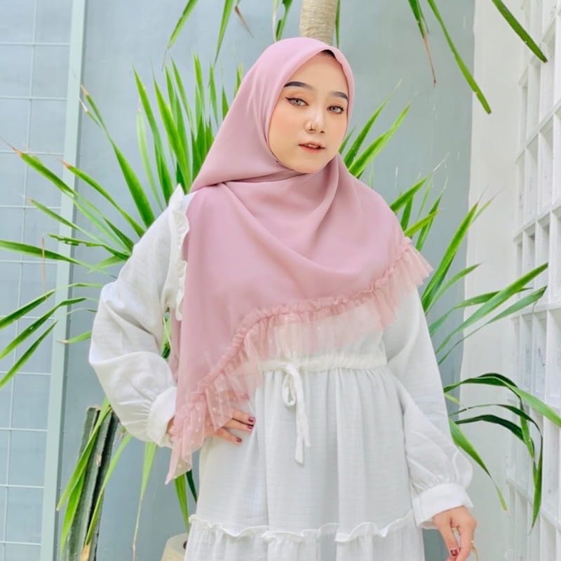 SEGIEMPAT BELLASQUARE DOTY/BELLASQUARE REMPEL DOTY/SEGIEMPAT BELLA RAPUNZEL HIJAB RUFFLE SQUARE