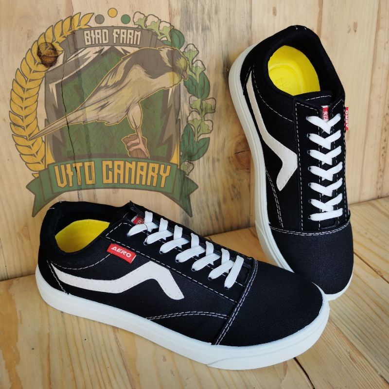 Aerostreet Massive Low Hitam Natural, sepatu sekolah sneaker casual
