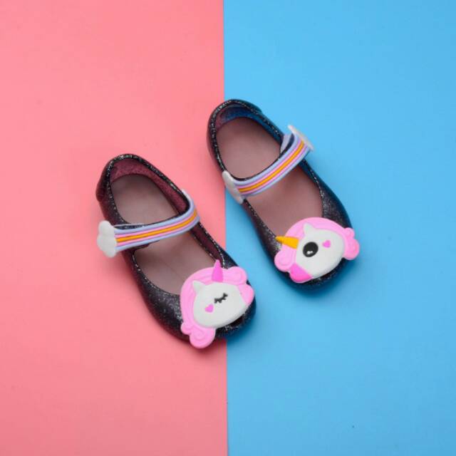 Sepatu jelly kuda pony