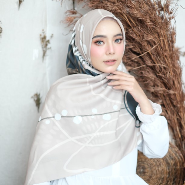 KERUDUNG SEGI EMPAT PRINTING MOTIF JILBAB SEGIEMPAT HIJAB SEGIEMPAT SCARF PARVEEN