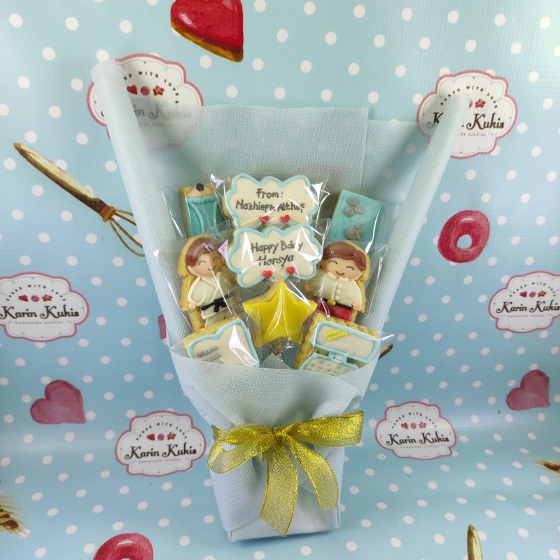 

HAND BUKET KUKIS ULTAH ANAK SEKOLAH