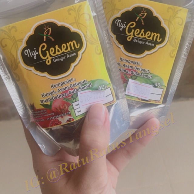 

Nyi Gesem ( Pelangsing ) by Ratu Ratus