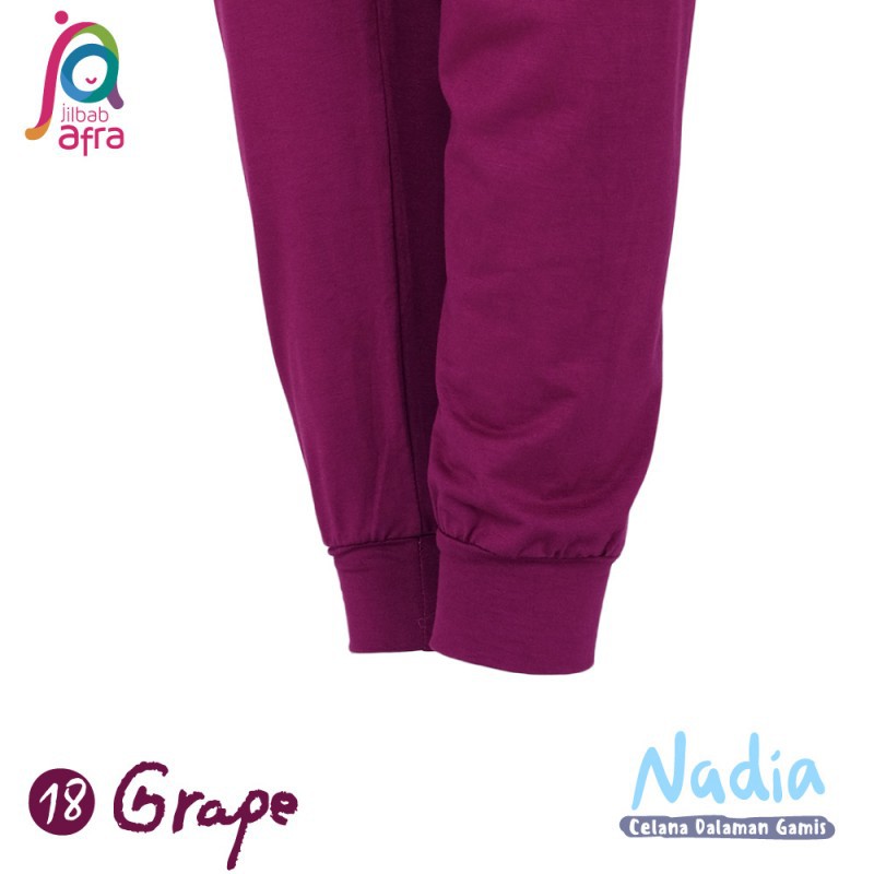 Leging Celana Dalaman Gamis Nadia Warna Grape