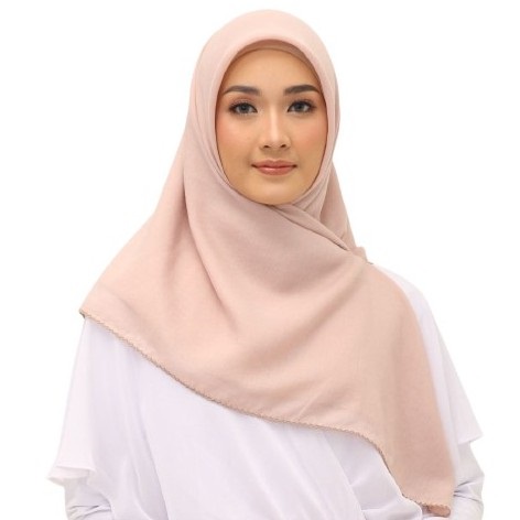 ELZATTA KERUDUNG JILBAB HIJAB SEGI EMPAT SEGIEMPAT POLOS ELZATTA DISKON Obelia Pramesha